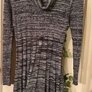 Calvin Klein Black and Gray Patterned Midi Dress